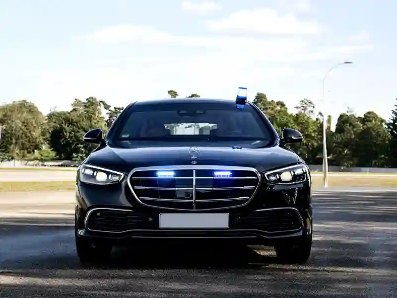 Armoured Mercedes Benz S-Class front viewing