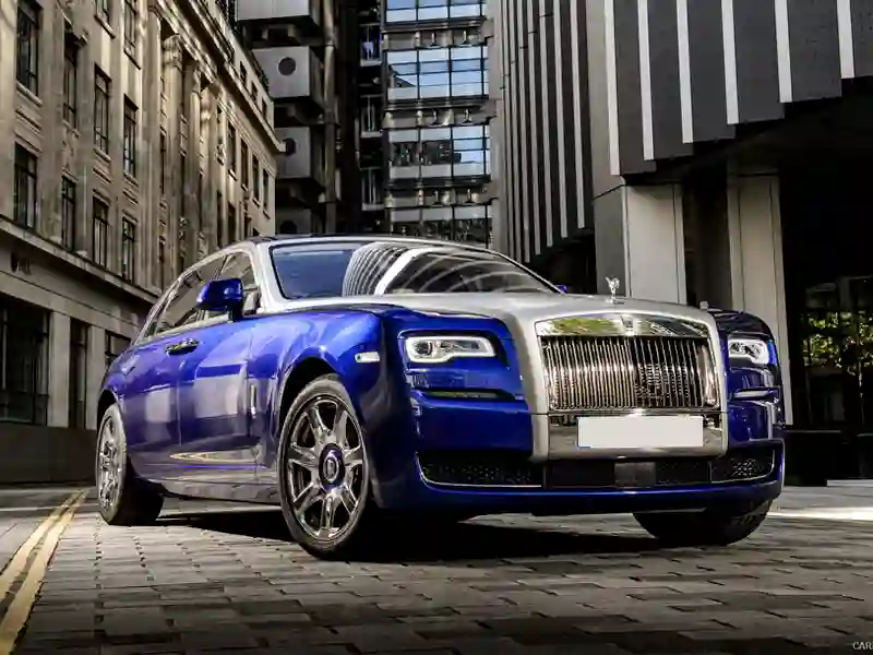Rolls-royce Ghost blue colour front view