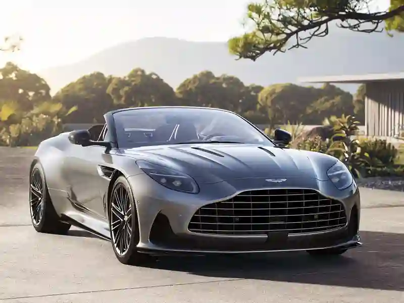 Aston Martin DB12 Volante