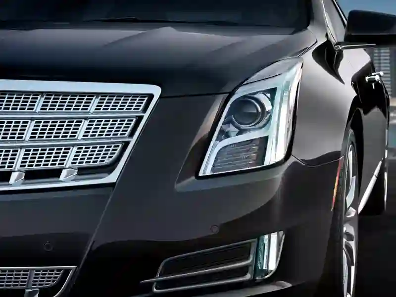 Close-up on the Cadillac XTS