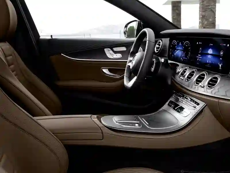 Side interiors of the Mercedes Benz E Class