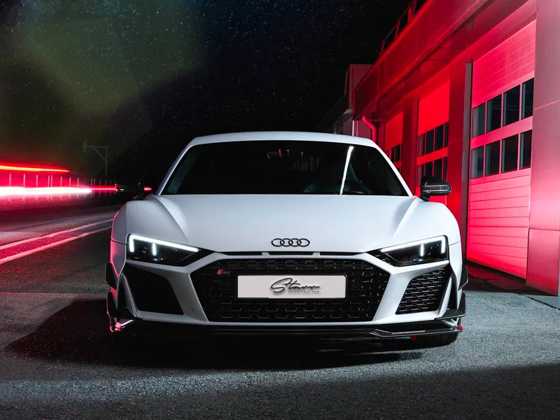 AUDI R8