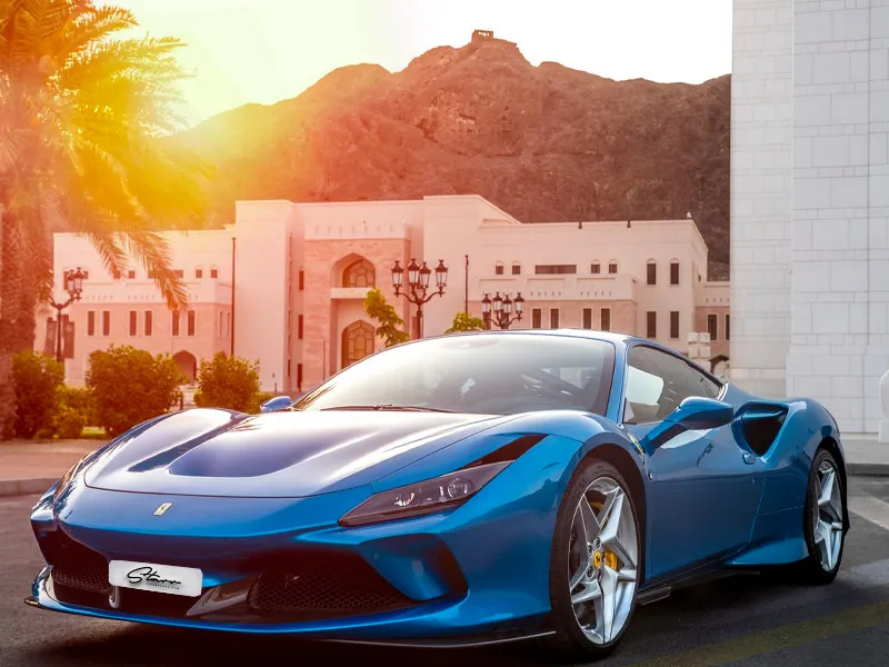 FERRARI F8