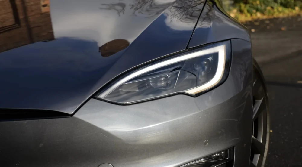 TESLA MODEL S - Image 6