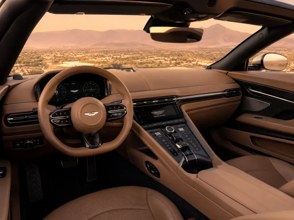 Aston Martin DB11 Volante - Image 4