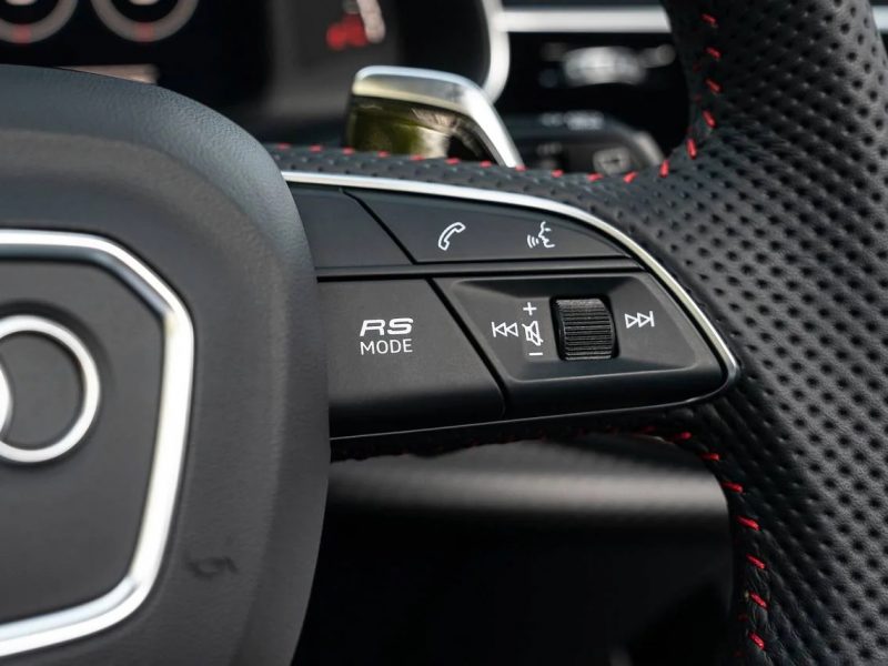 Audi Q8 steering handle