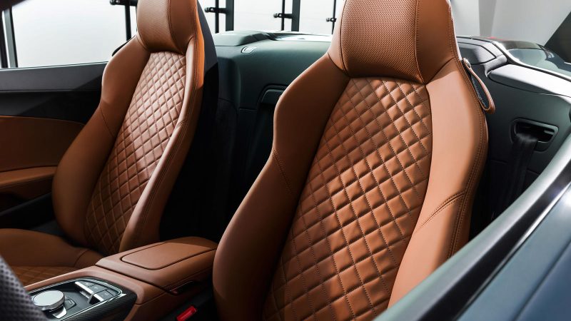 Audi R8 V10 Spyder - seat