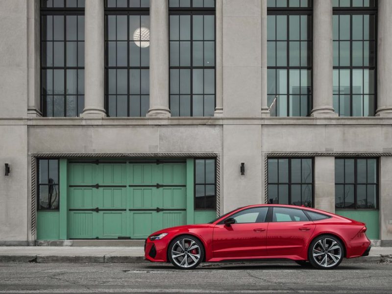 Audi RS7 side