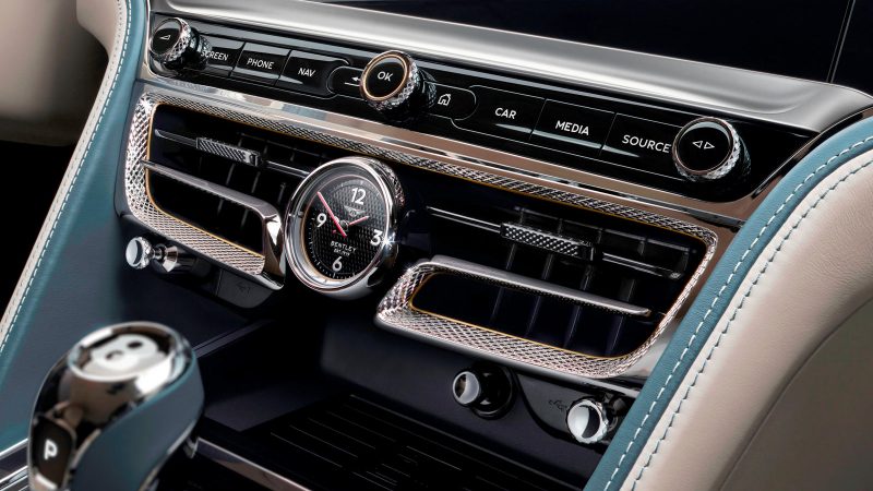 BENTLEY FLYING SPUR 2022 – dash clock BENTLEY FLYING SPUR 2022 - dash clock