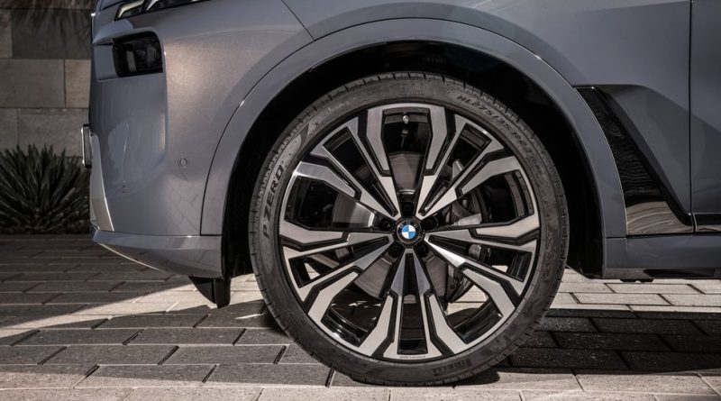 BMW X7 – front wheel BMW X7 - front wheel