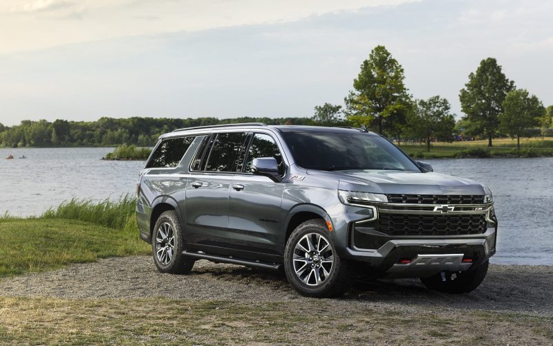 CHEVROLET SUBURBAN - LAS VEGAS by the stream