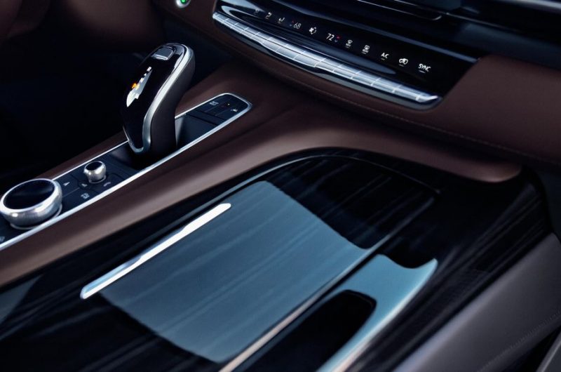 Cadillac Escalade ESV gear stick