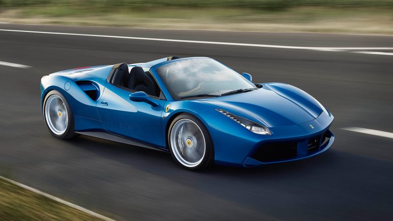 FERRARI 488 SPIDER - blue driven