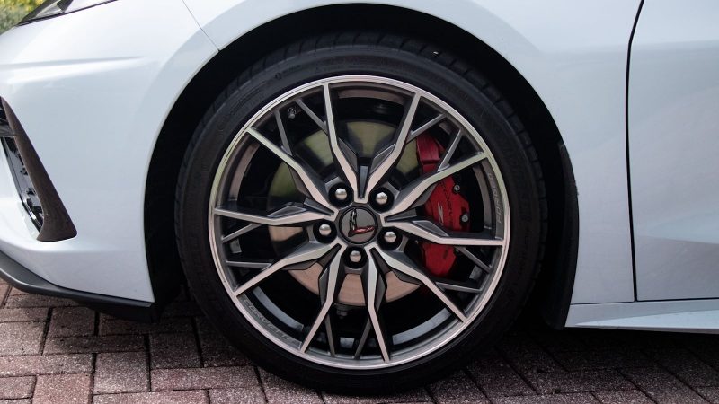 HIRE CHEVROLET CORVETTE GRAND SPORT front wheel