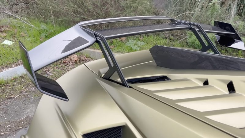 Lamborghini Huracan - back spoiler