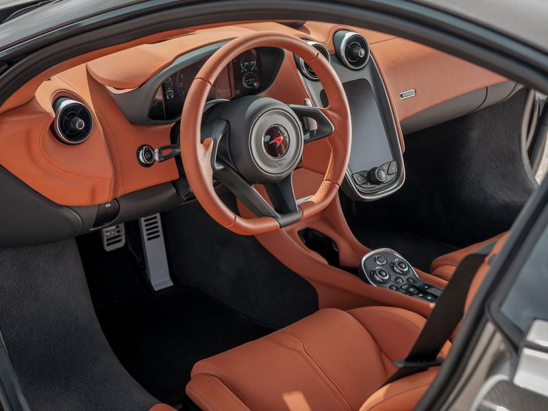 MCLAREN 570S interior