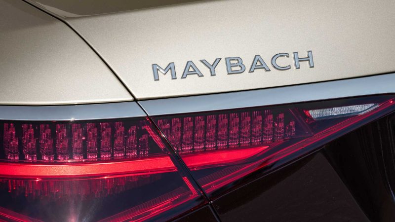 MERCEDES MAYBACH S600 - back crest