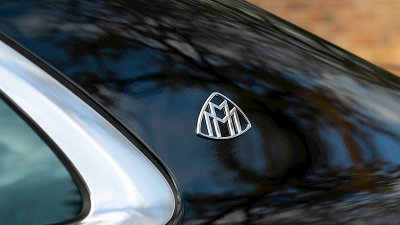 MERCEDES MAYBACH S600 crest
