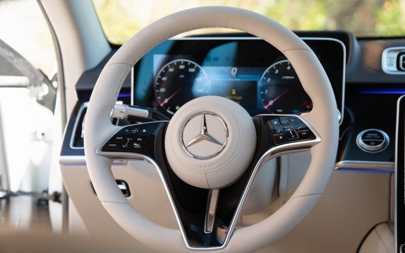MERCEDES S CLASS Steering