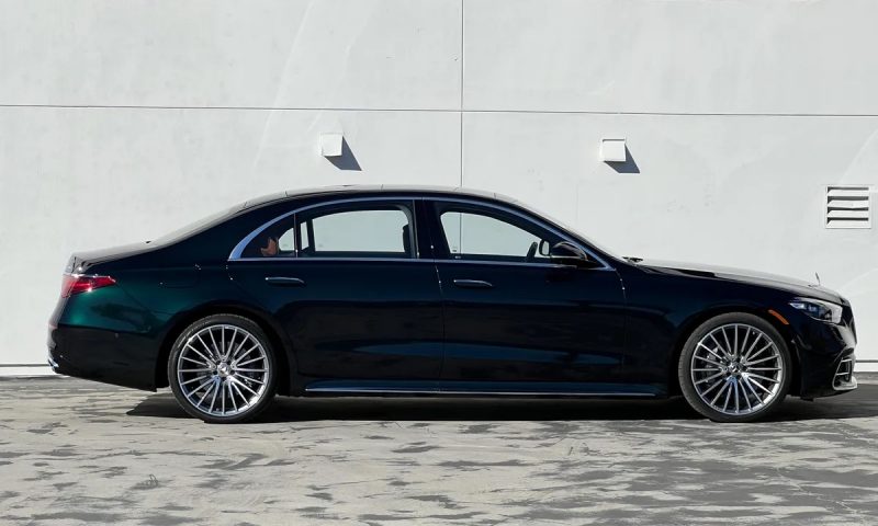 MERCEDES S550 side view packed