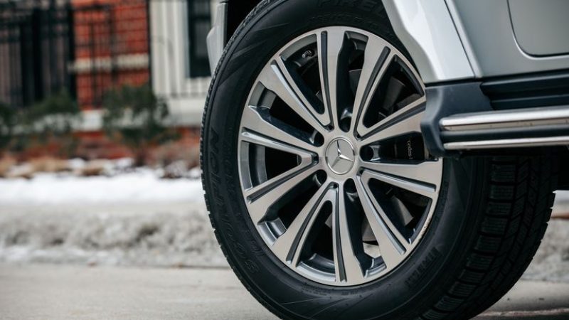 Mercedes G550 front tyre