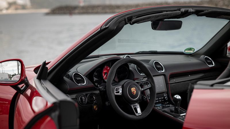 PORSCHE 718 BOXSTER front dash