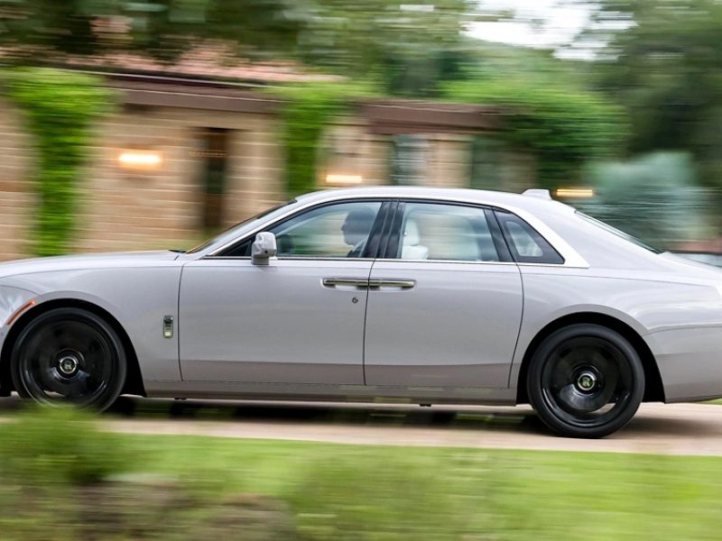 ROLLS ROYCE GHOST driven 2