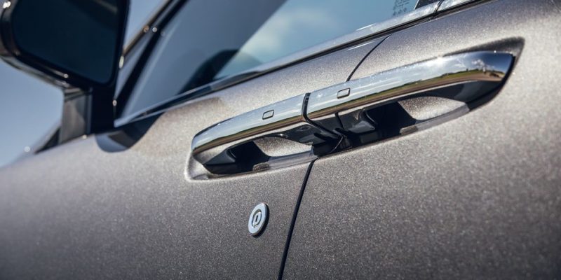 Rolls Royce Cullinan door handle