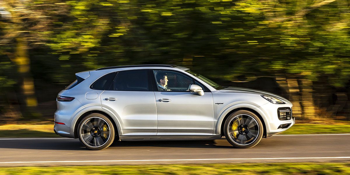 Starr Luxury Cars UK Hire Porsche Cayenne 2020