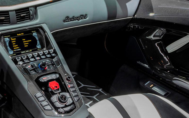 Star Luxury Cars Lamborghini Aventador Roadster 2022