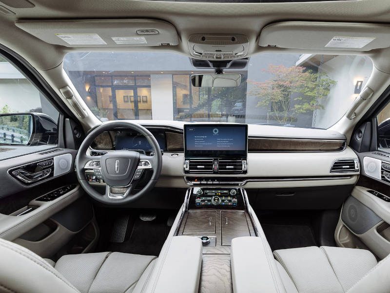 Star Luxury Cars Lincoln Navigator 2023