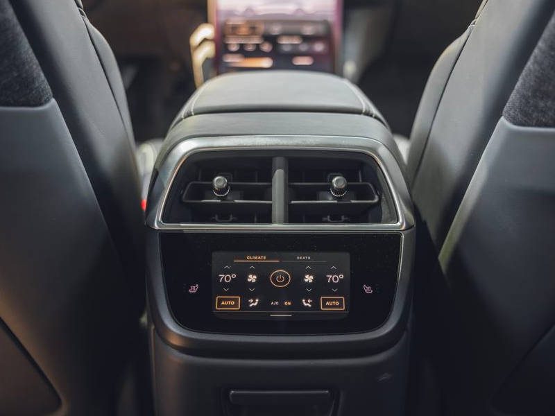 SLC-lucid-air-grand-toruing-atlanta-rent-an-exotic-car-usa-california-interiors-luxury-comfort Star Luxury Cars Lucid Air Grand Touring 2023