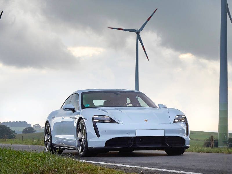 Star Luxury Cars Porsche Taycan 2023