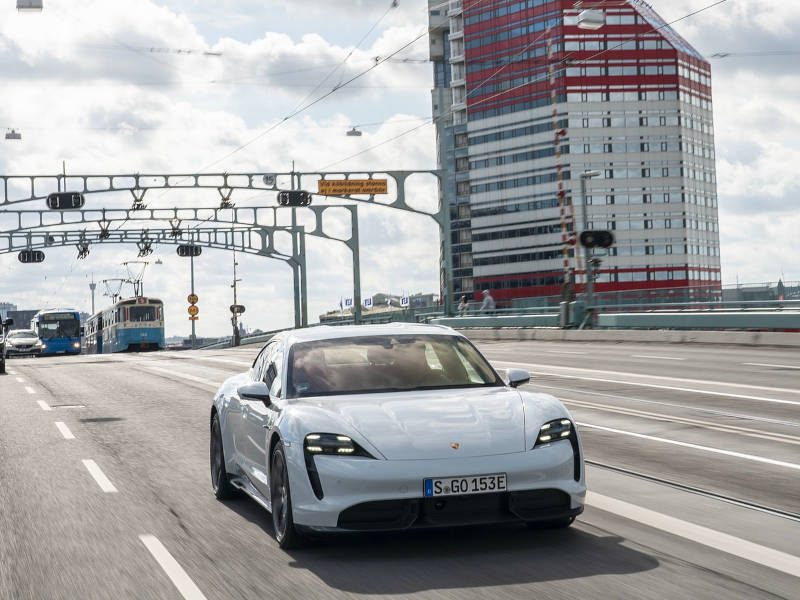 Star Luxury Cars Porsche Taycan 2023