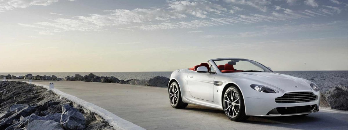 SLC-starr-luxury-cars-dublin-castle-guinness-storehouse-trinity-college-kilmainham-gaol-temple-bar-st-patricks-cathedral-phoenix-park-ha’penny-bridge Starr Luxury Cars - SLC - The best Global Platform online Dublin, Ireland - Self hire and Chauffeur Service Super Exotic Cars.