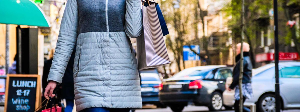 SLC-starr-luxury-cars-dublin-castle-guinness-storehouse-trinity-college-kilmainham-gaol-temple-bar-st-patricks-cathedral-phoenix-park-ha’penny-bridge-shopping-in-a-jaguar-xj Starr Luxury Cars - SLC - The best Global Platform online Dublin, Ireland - Self hire and Chauffeur Service Super Exotic Cars.